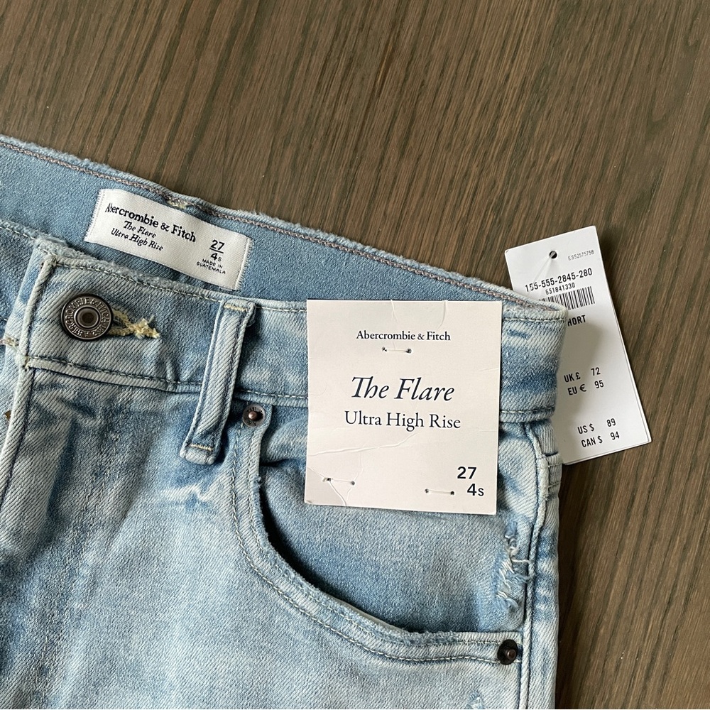 Abercrombie | NWT The flare ultra high rise jeans